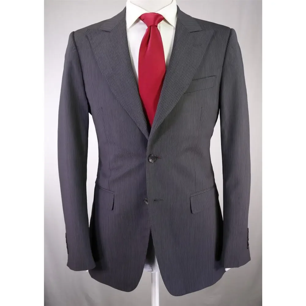 Gucci Tom Ford Era Gray Thin Striped Peak Lapel Wool Mohair 2-Btn Suit 36R